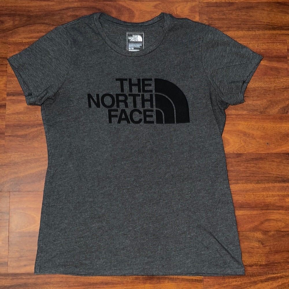 Womens The Nort Face Tee